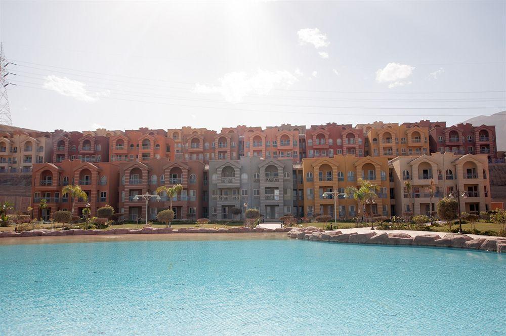 Porto Sokhna Pyramids Apartments Powered By Amer-Group Family Only Ain Sukhna Ngoại thất bức ảnh