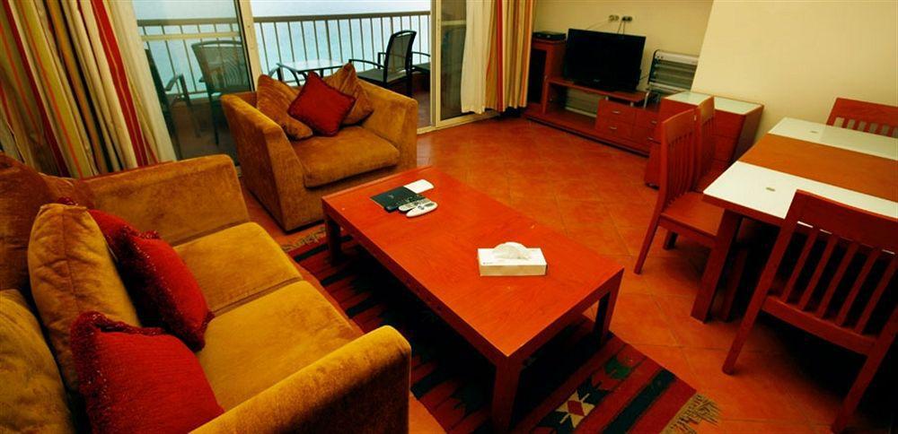 Porto Sokhna Pyramids Apartments Powered By Amer-Group Family Only Ain Sukhna Ngoại thất bức ảnh